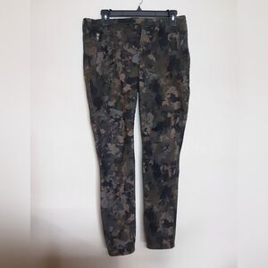 Miss Tina Camouflage Skinny Pants